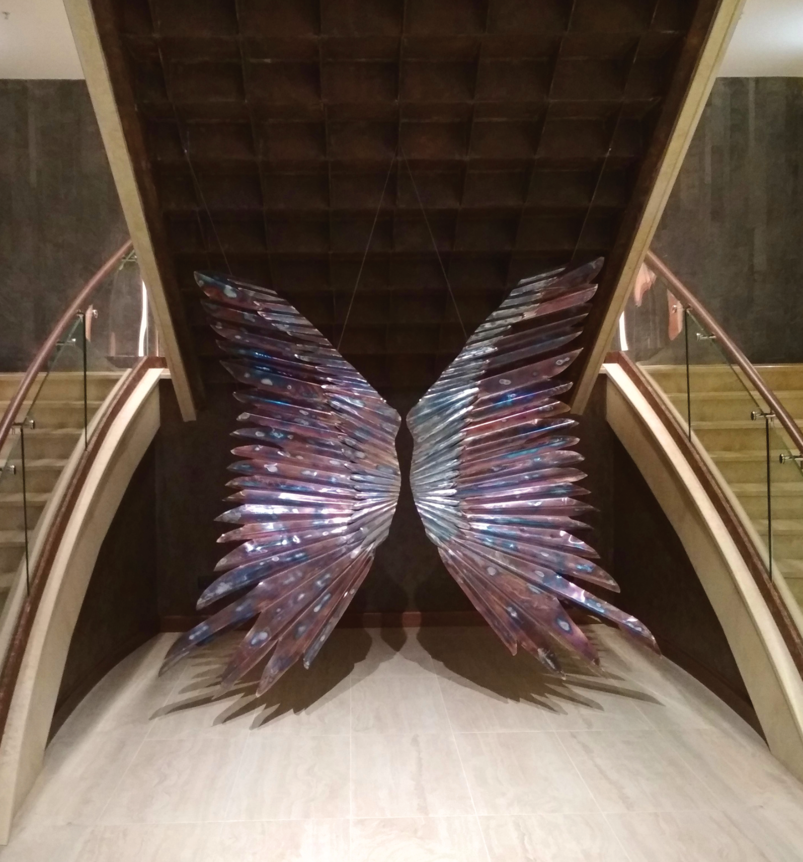 Инсталляция "Бабочка" в отеле Marriott